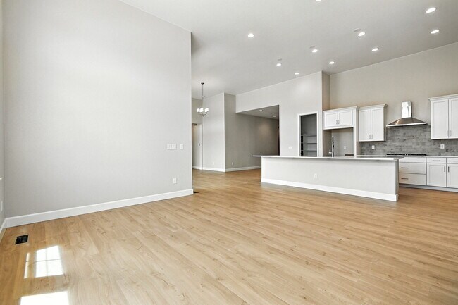 3394 Backdrop Ct, Castle Rock, CO 80108 - photo 7