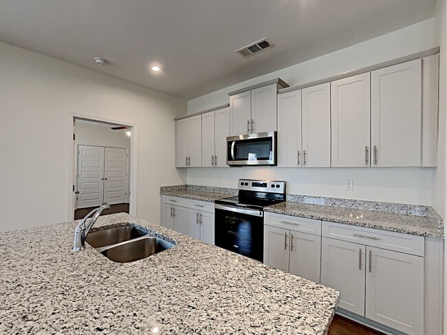 5242 Tupelo St, Antioch, TN 37013 - photo 4