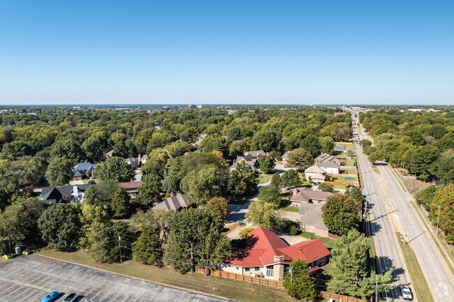 Primrose is conveniently located along some of Springfield's most popular travel corridors.