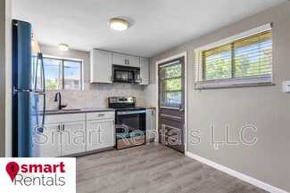 479 S Holmes Ave, Kirkwood, MO 63122