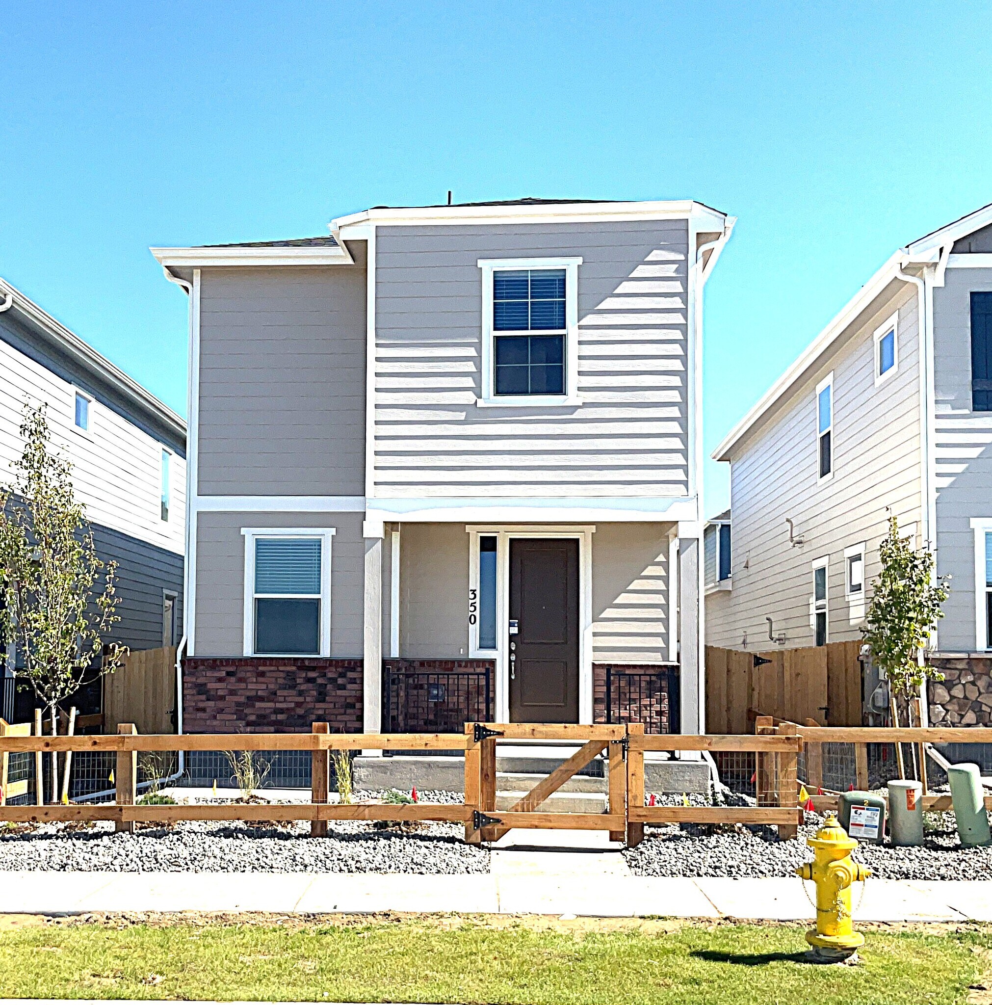 350 N Addison Way, Aurora, CO 80018 - photo 1