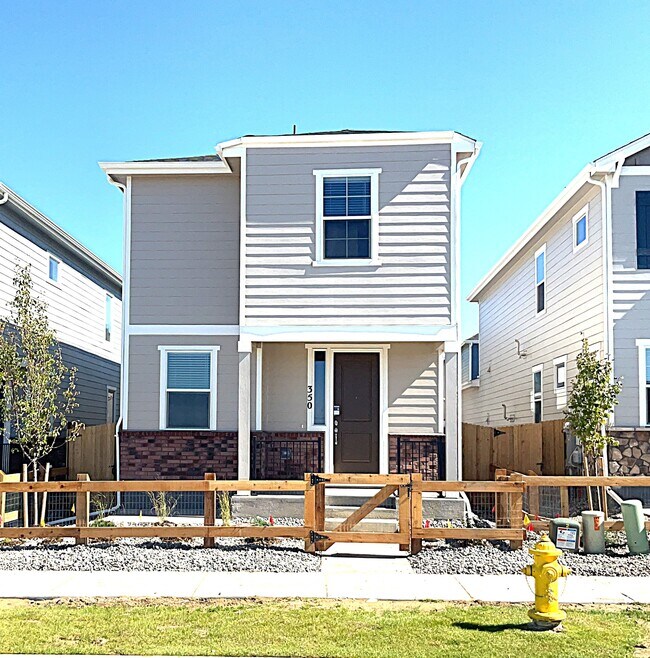 350 N Addison Way, Aurora, CO 80018