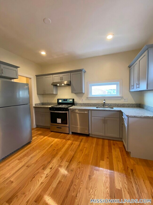 55 Lawn St Unit 2, Boston, MA 02120