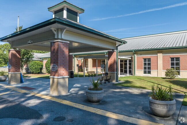 Michael C Riley Elementary School has an overall score of B+ on Niche.