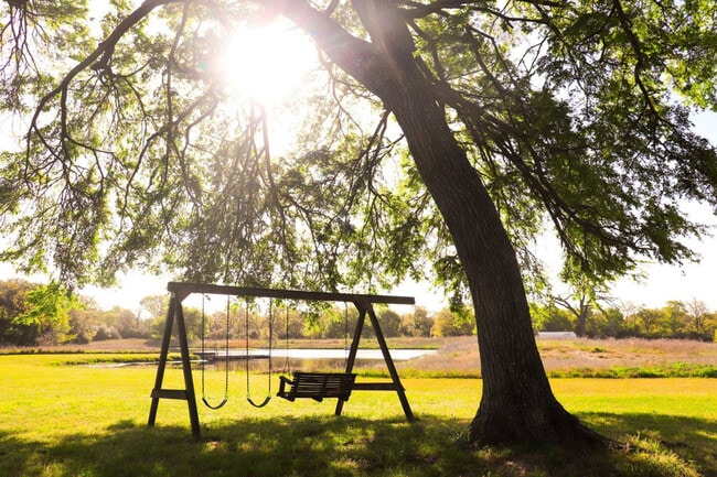 8625 Grassbur Rd unit ID1328052P, Bryan, TX 77808 - photo 2