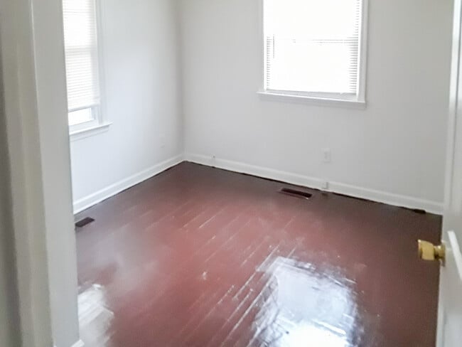 1225 High Pearl St, Petersburg, VA 23803 - photo 7