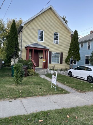 1319 Jerome St Unit A, Lansing, MI 48912