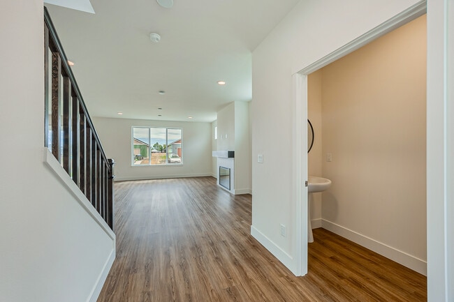 404 Pagget Ave, Winlock, WA 98596 - photo 6