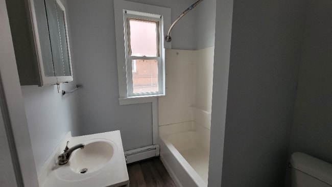 119 Sisson Ave unit 1S, Hartford, CT 06106 - photo 7