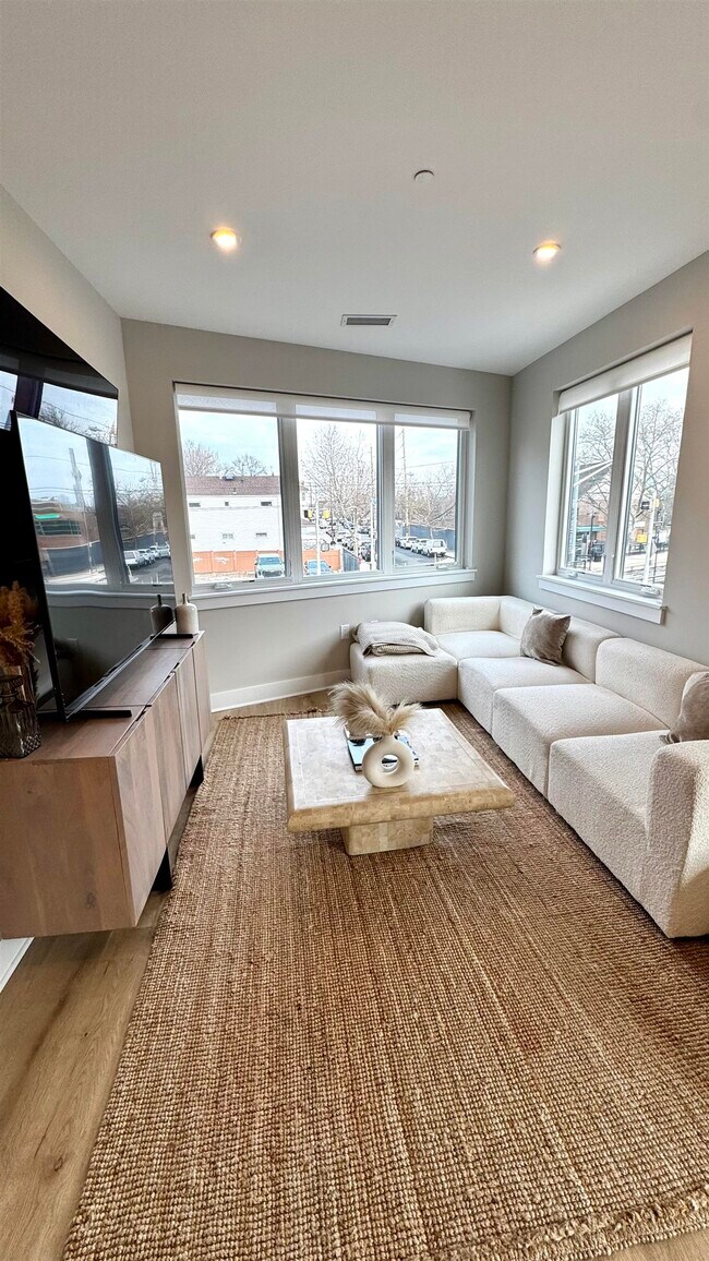 203-205 Randolph Ave unit 101, Jc, Bergen-Lafayett, NJ 07304 - photo 5