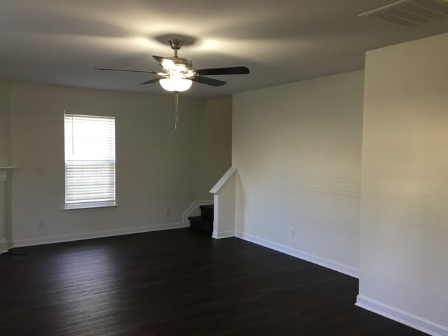 917 Peachtree Meadows Cir, Kernersville, NC 27284 - photo 6