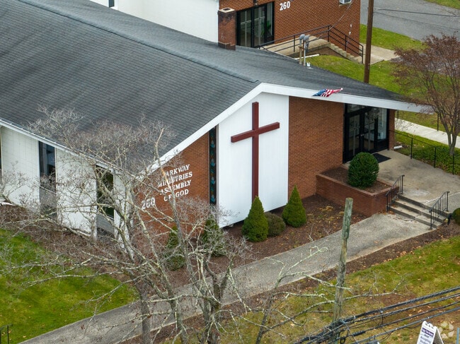 Parkway Christian Academy is part of the Parkway Church.