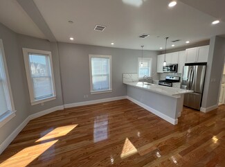 29 Alpine St Unit 2, Somerville, MA 02144