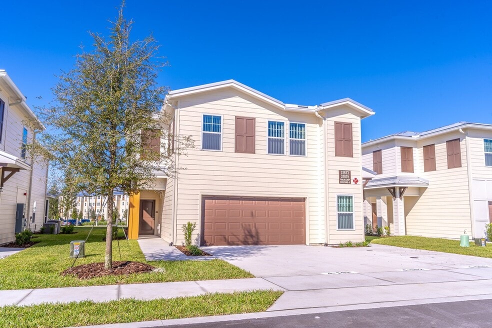 The Residences at Lake Saunders, Mount Dora, FL 32757 - photo 1