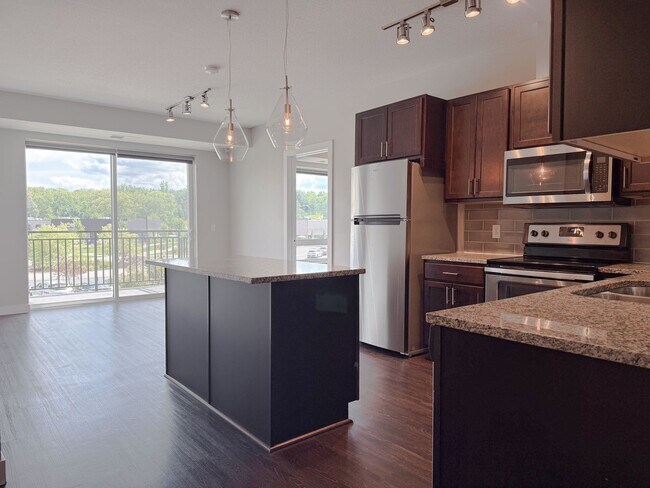 Red44 Apartments | Specials Available, Rochester, MN 55902 - photo 7