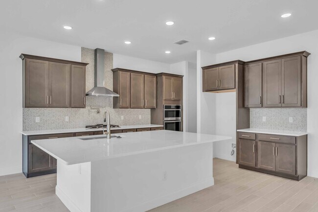 2626 Wise River Ln, Zephyrhills, FL 33541 - photo 4