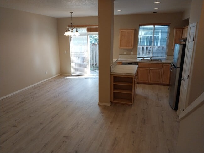 17234 SW Pleasanton Ln, Beaverton, OR 97006 - photo 3