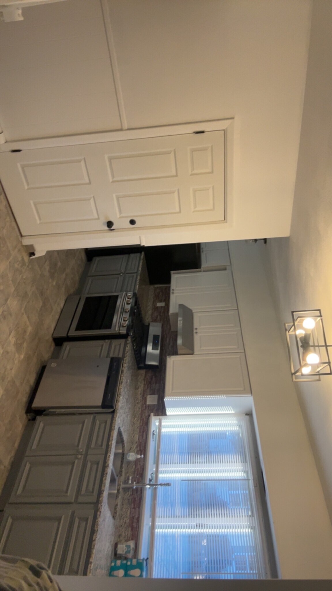 1309 Smith St unit 1309 Smith St. Unit, Providence, RI 02908 - photo 1