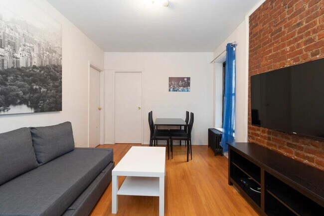 331 E 92nd St unit ID1058692P, New York, NY 10128 - photo 6