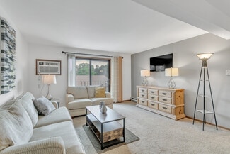 8703 Antioch Rd, Salem, WI 53168