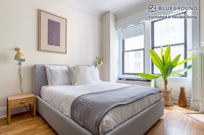 62 Boylston St unit FL3-ID240, Boston, MA 02116 - photo 7