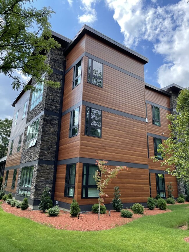 130 Waterman St, Providence, RI 02906