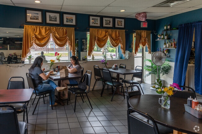 The extensive menu at Pho Zaaap treats diners to an array of Thai dishes in Quinnipiac Meadows.