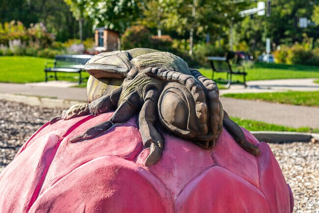 Midland Gardens Park features creative play sculptures.