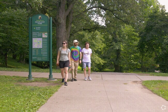 Highland Park rests in a beautiful setting of hills and valleys created from glacial deposit