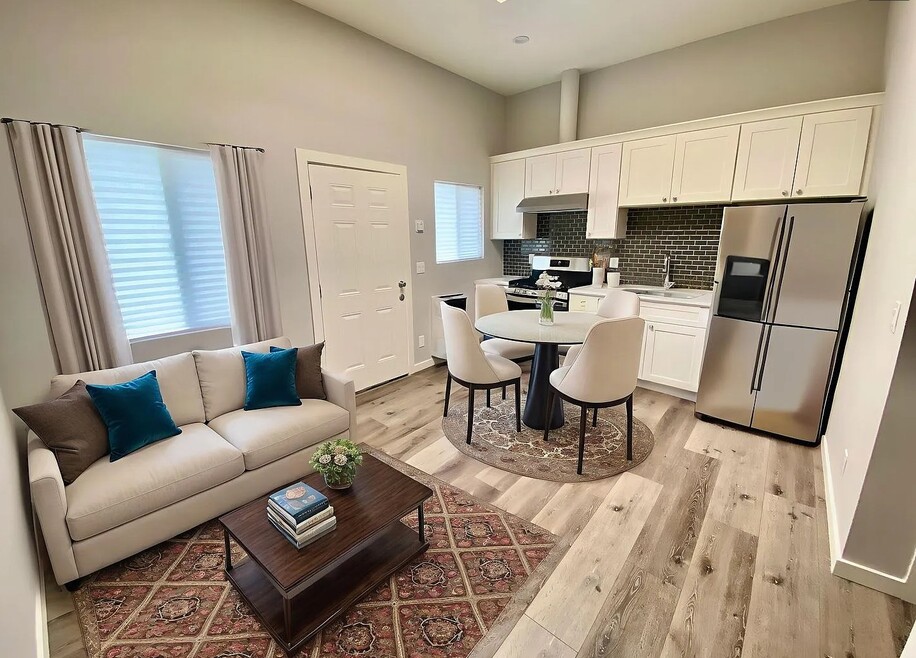 Sweet Spot Alert! Cozy 1 Bed in the Heart of LA, Los Angeles, CA 90015 - photo 1