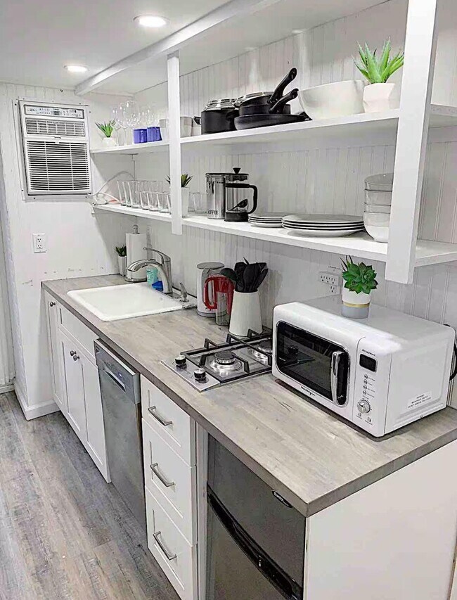 603 Knickerbocker Ave, Brooklyn, NY 11221 - photo 5