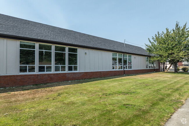 Azalea Middle School is a public middle school in Brookings OR.