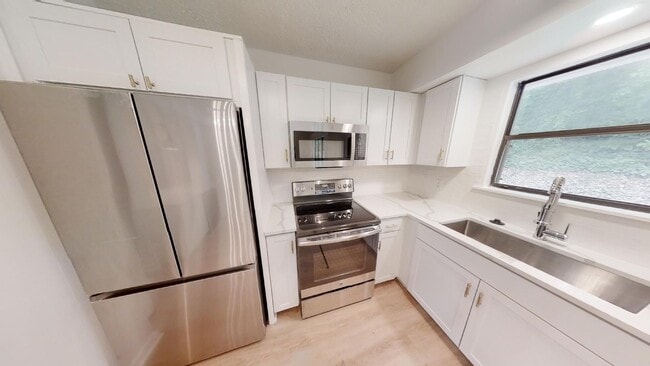 343 N Cedarbrook Dr, Auburn, AL 36830 - photo 6