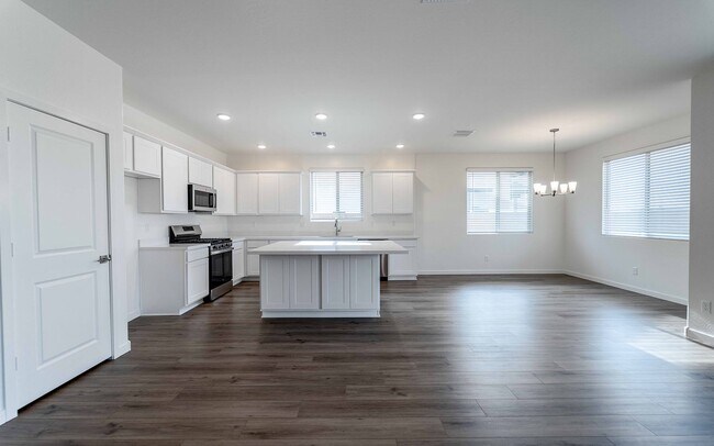 36800 W San Clemente St, Maricopa, AZ 85138 - photo 6