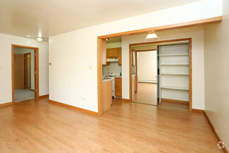 3310 Packard St, Ann Arbor, MI 48108