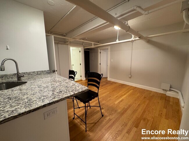 1450 Commonwealth Ave unit B, Boston, MA 02134 - photo 3