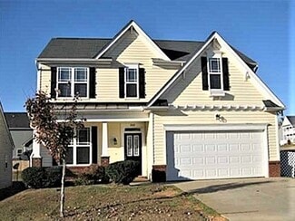 209 Haywood Ln, Clayton, NC 27527
