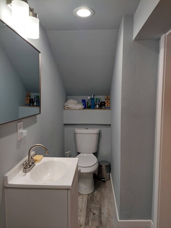 1349 E Bridger St unit B, Pocatello, ID 83201 - photo 6