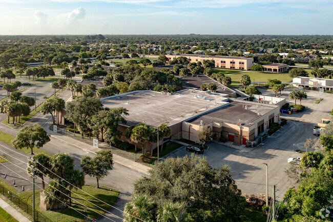 West view of Indian Pines Elementary School in Lantana, FL.