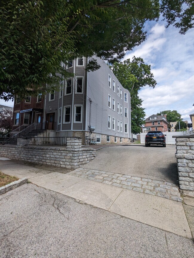 20 Sherman Ave Unit 2, Yonkers, NY 10705