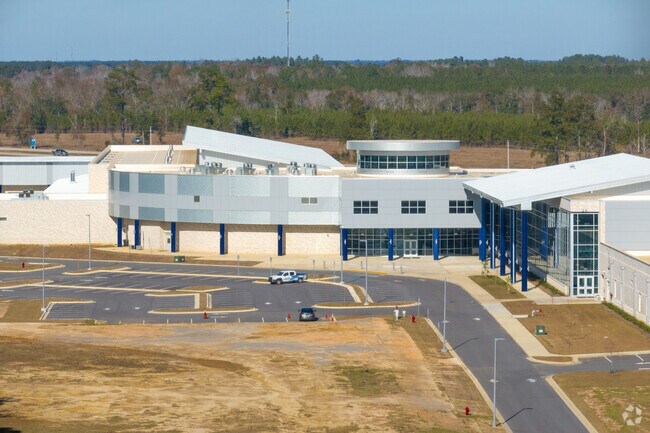 Baldwin County Preparatory School fosters teamwork and leadership skills.