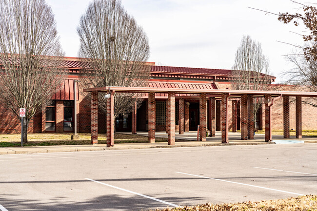 Freedom Middle School serves students in the Franklin, TN community.
