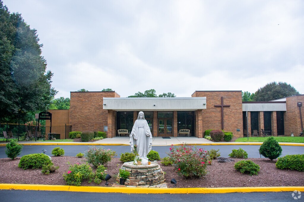 Welcome to Siena Academy in Turner Farm.