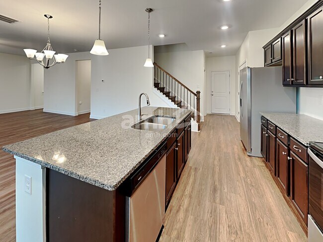 2132 Laurel Vlg Cir, Belmont, NC 28012 - photo 4