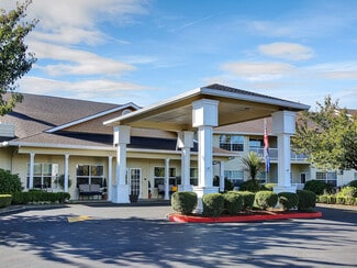 3500 12th St, Tillamook, OR 97141