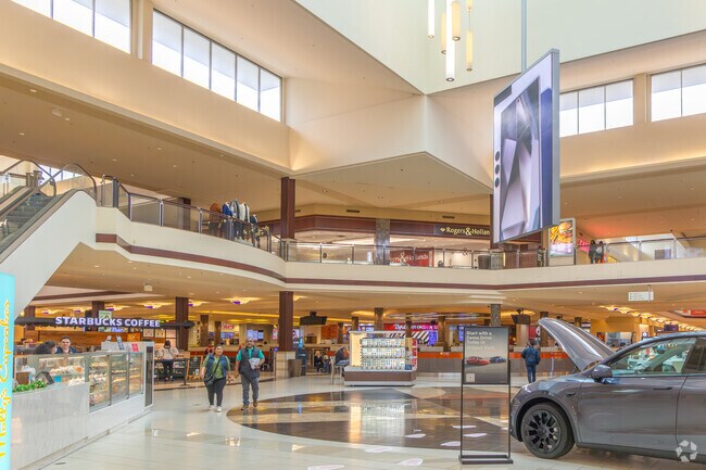 Palos Park residents have access to plentiful dining options at the Orland Square Mall.