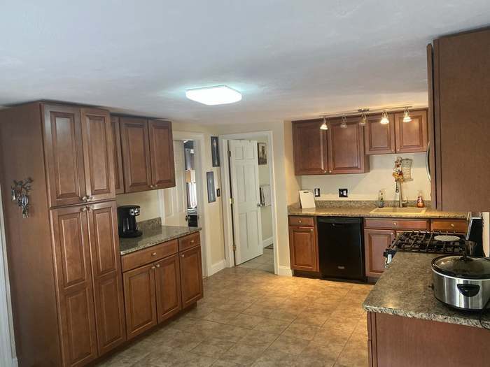 12 Juliette St unit 12 Juliette Street, Andover, MA 01810 - photo 1