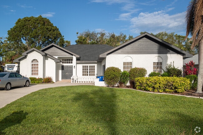 Ranch-style homes are also found in McGregor.