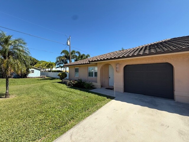 10022-10028 8th St N, Naples, FL 34108 - photo 5