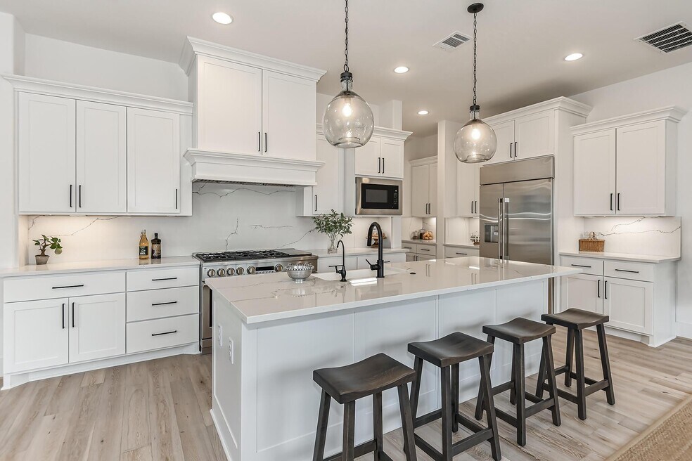 324 Forest Reserve Place unit 38160309, Houston, TX 77079 - photo 1